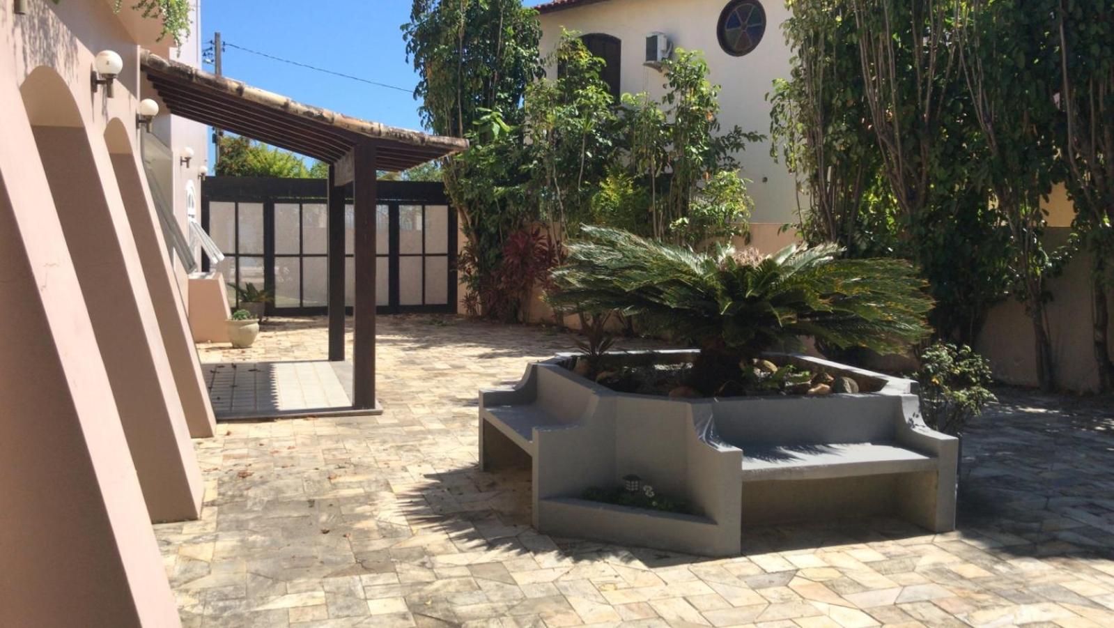 Um sonho de casa frente à laguna