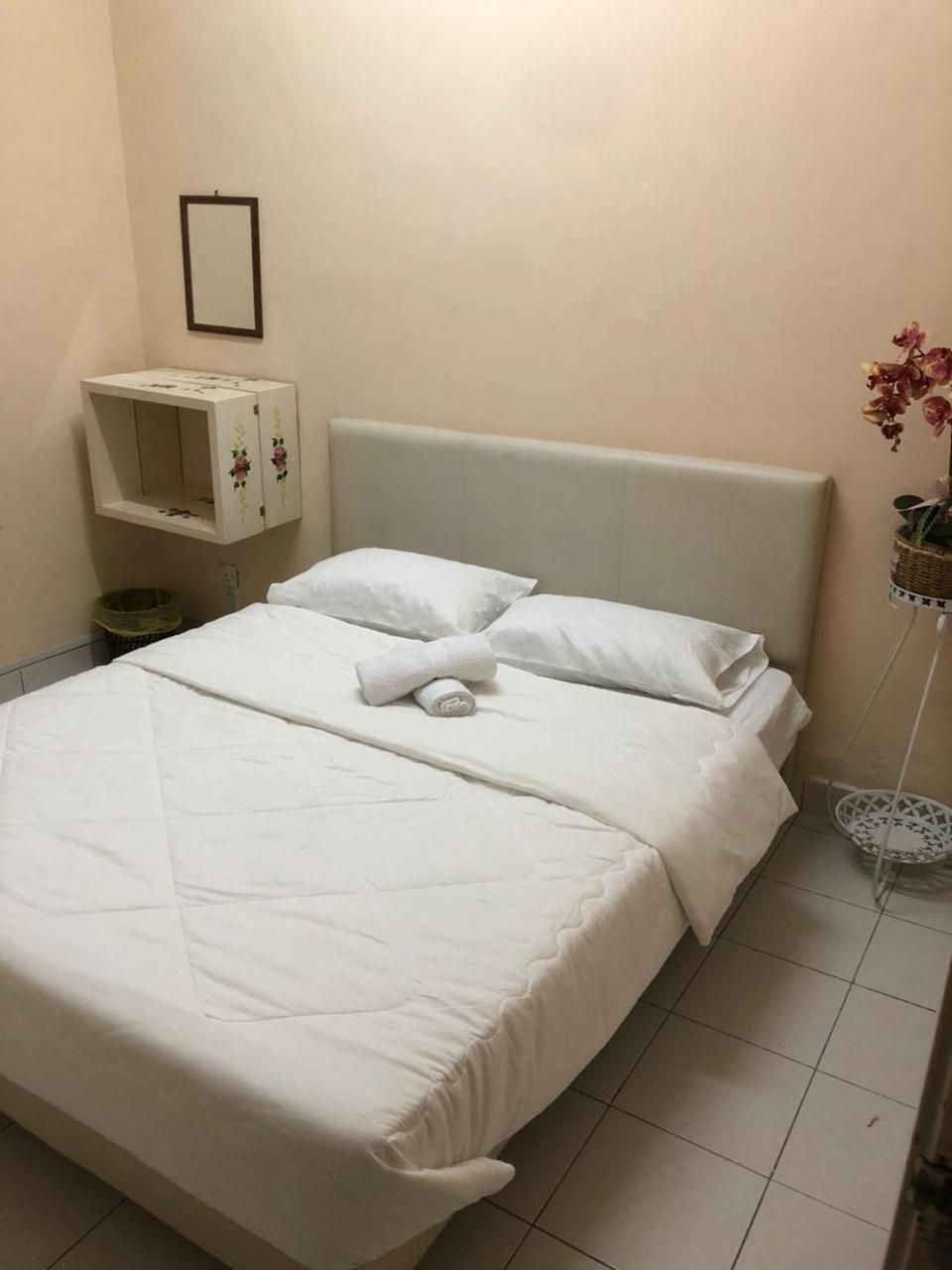 Azaliza Homestay