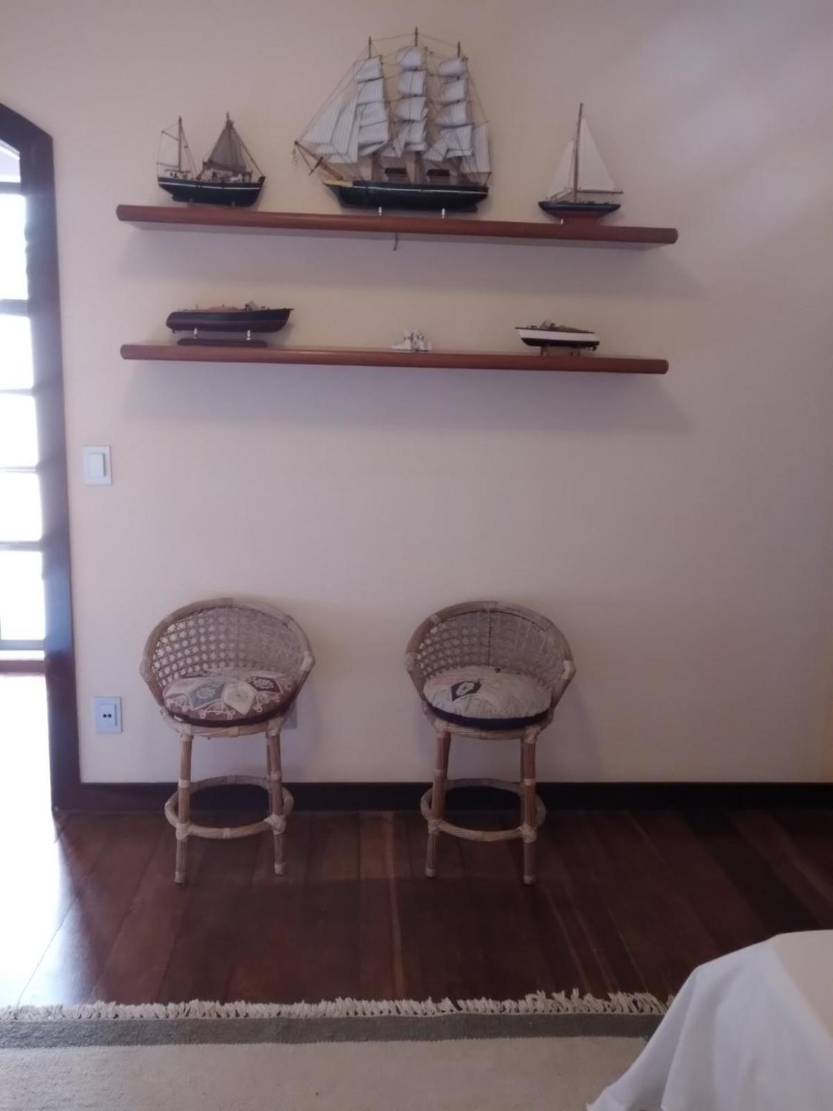 Um sonho de casa frente à laguna