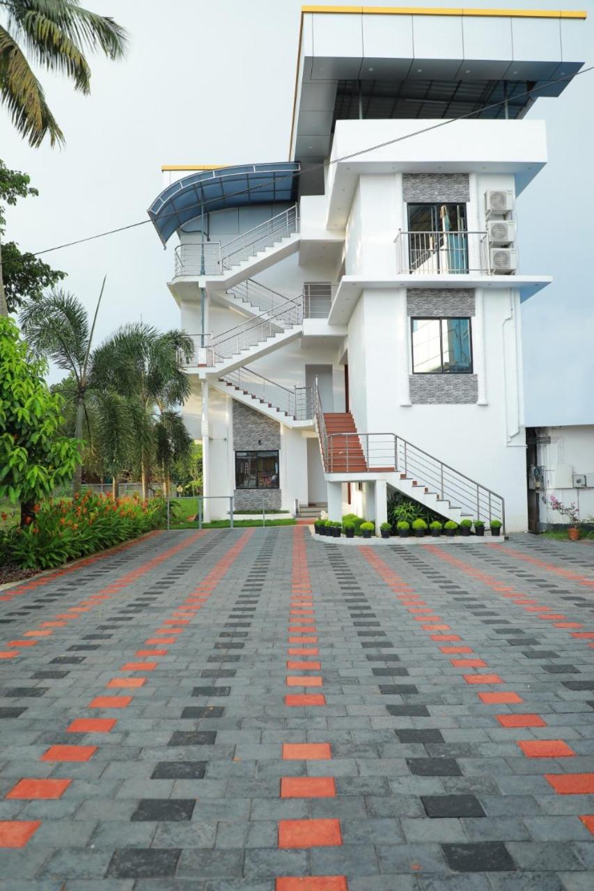 Diamond Residency