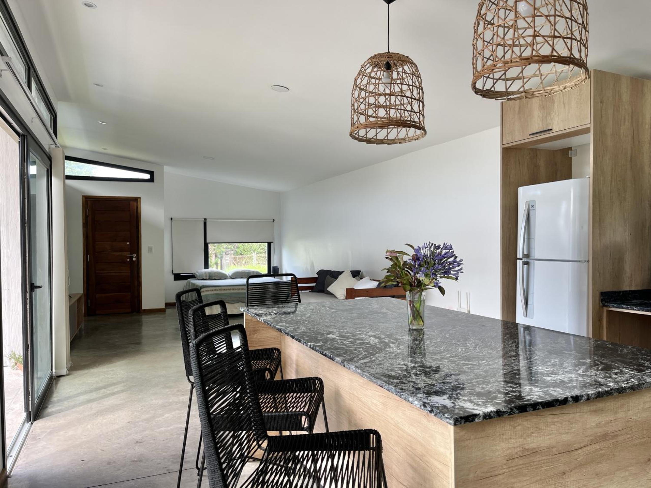 Casa Paola - Loft en Zona Acantilados Para 4 PAX Con Pileta - Hola Sur