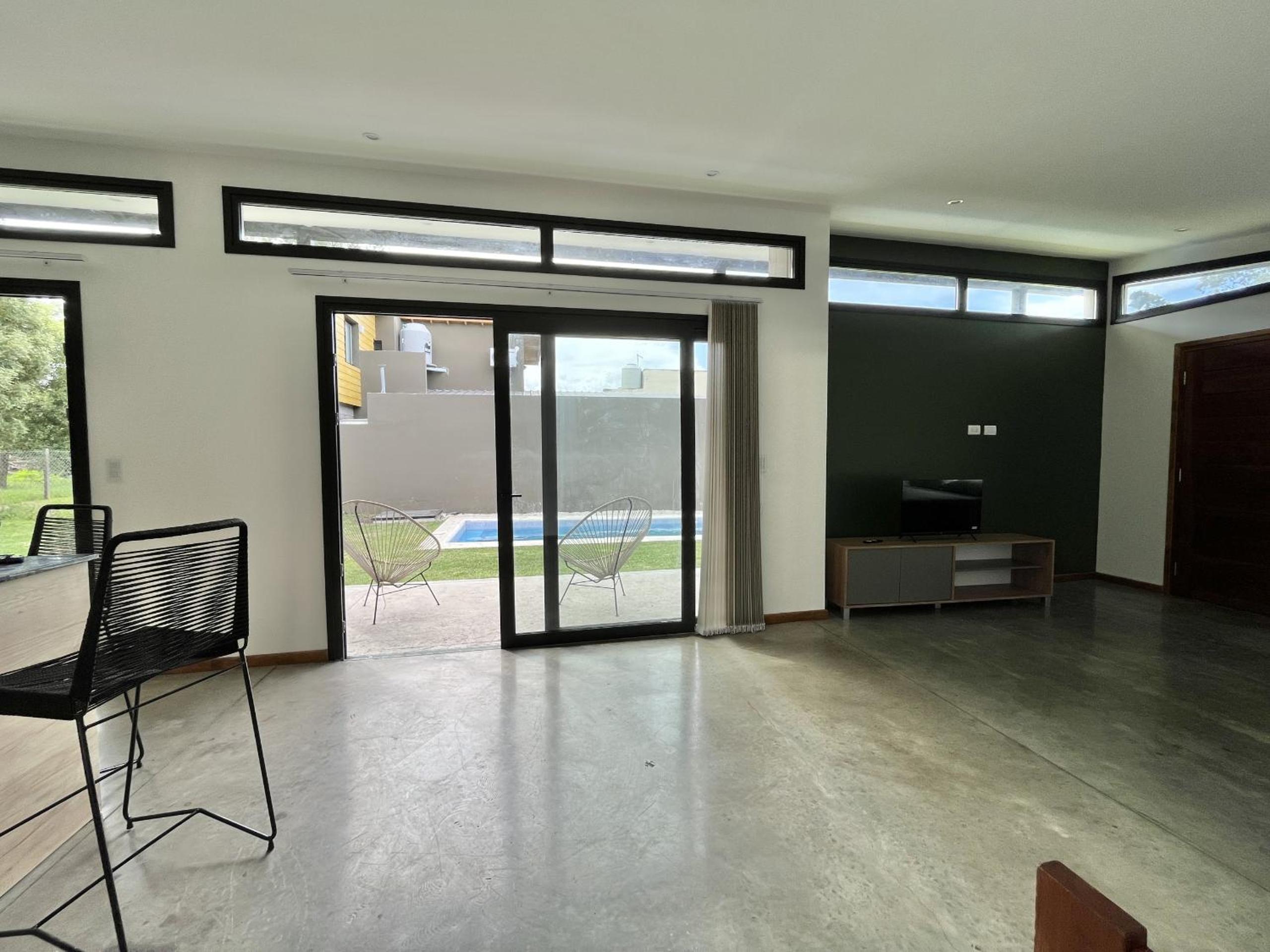 Casa Paola - Loft en Zona Acantilados Para 4 PAX Con Pileta - Hola Sur