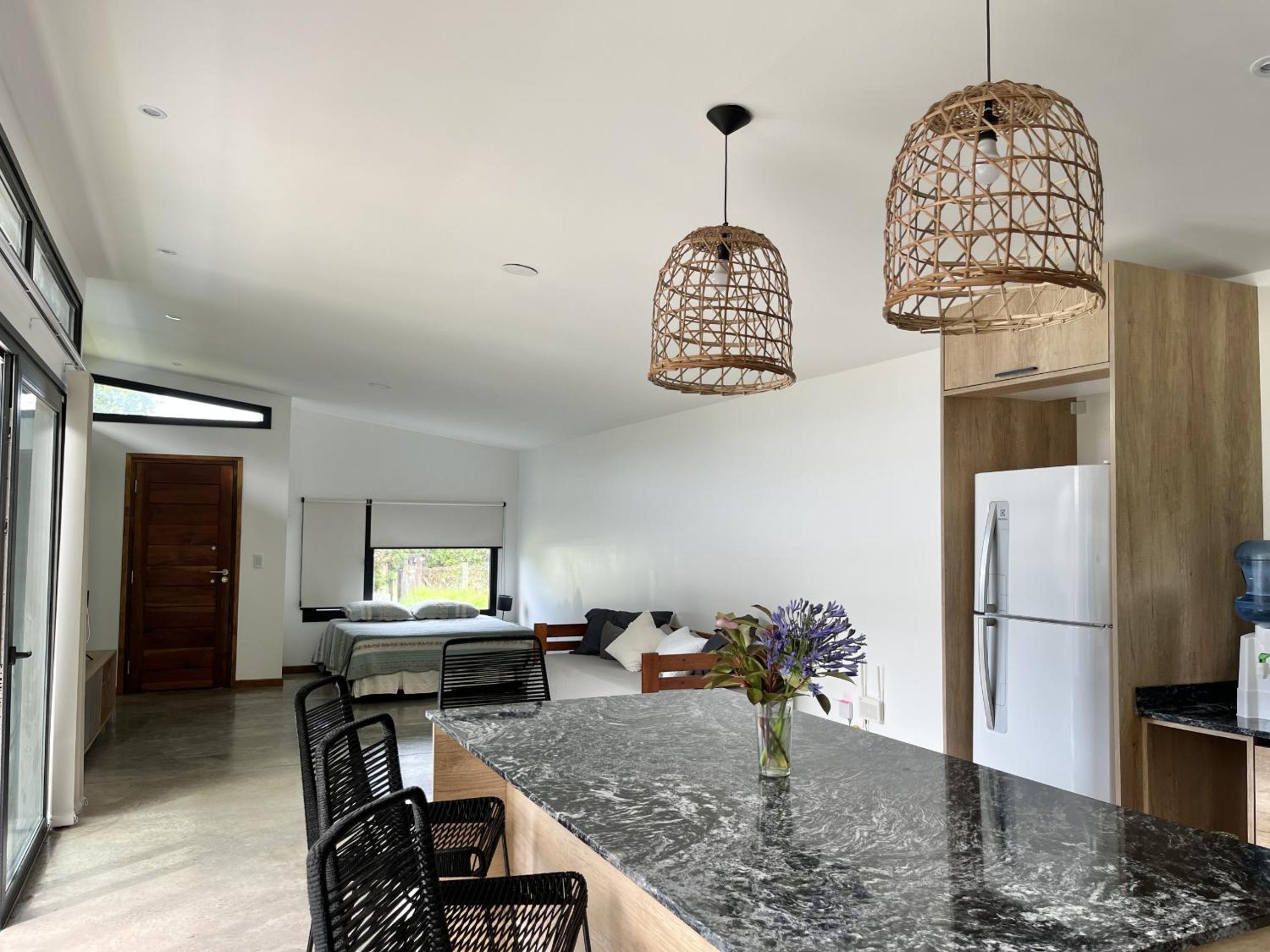 Casa Paola - Loft en Zona Acantilados Para 4 PAX Con Pileta - Hola Sur