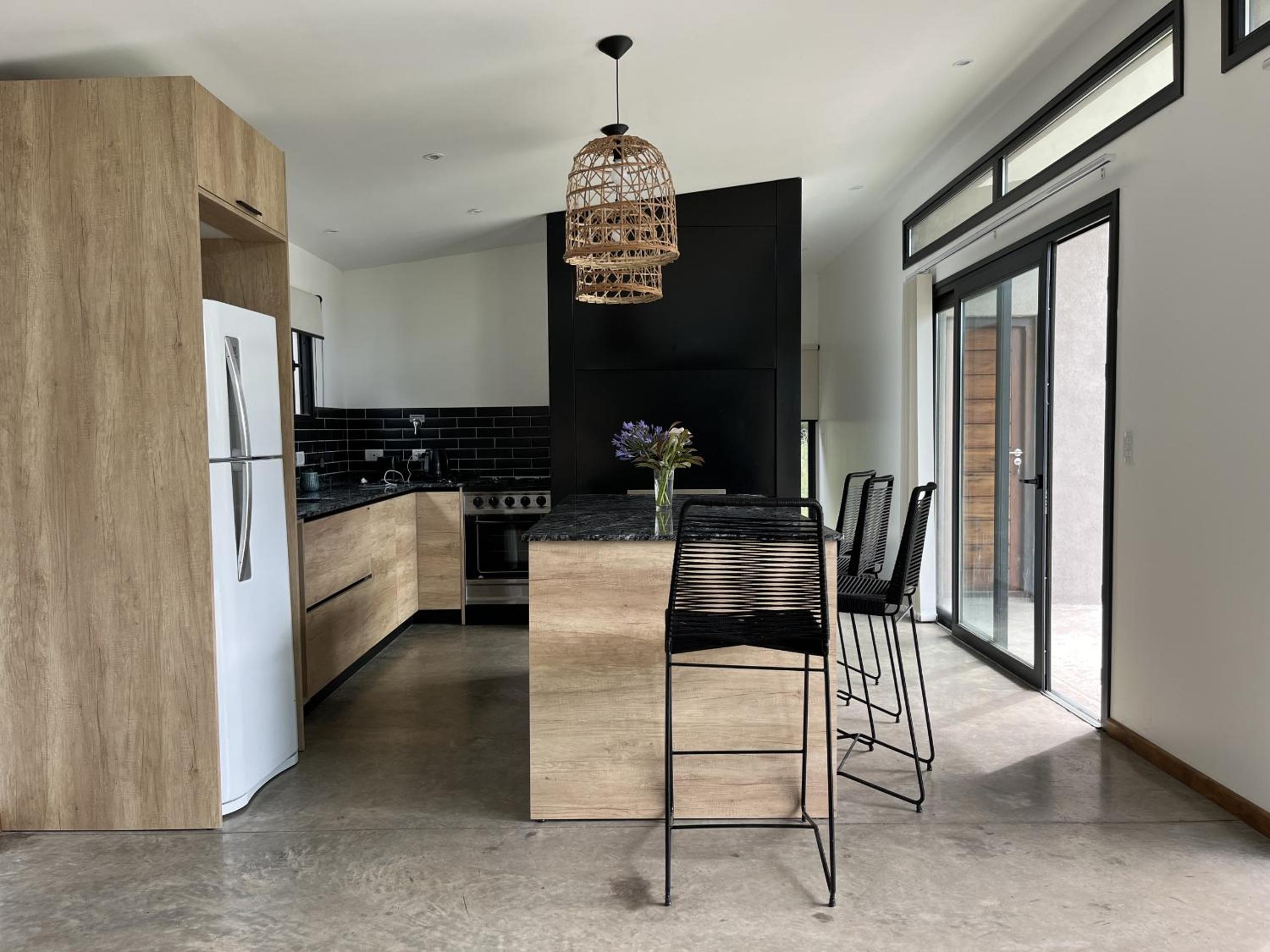 Casa Paola - Loft en Zona Acantilados Para 4 PAX Con Pileta - Hola Sur