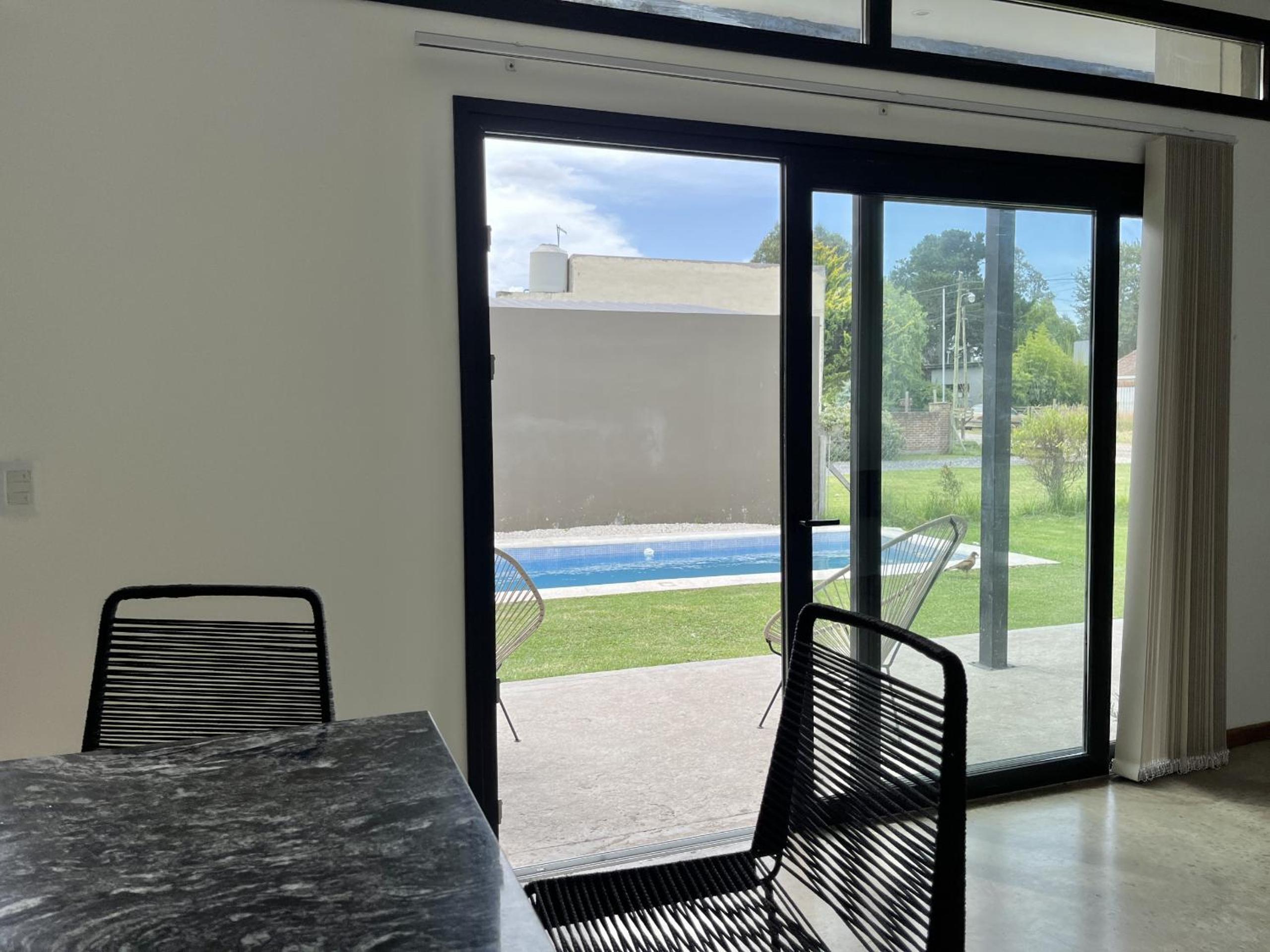 Casa Paola - Loft en Zona Acantilados Para 4 PAX Con Pileta - Hola Sur