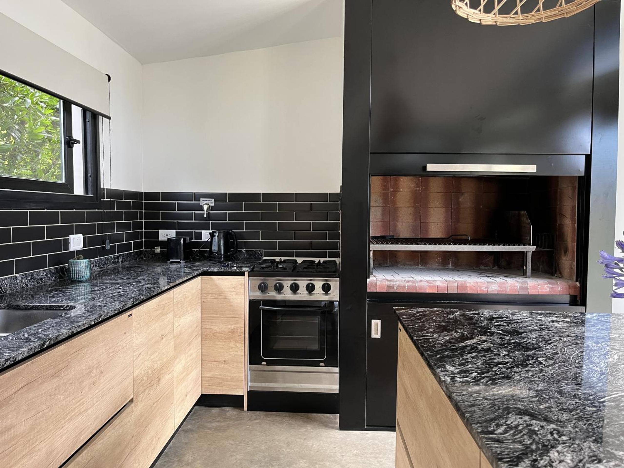 Casa Paola - Loft en Zona Acantilados Para 4 PAX Con Pileta - Hola Sur