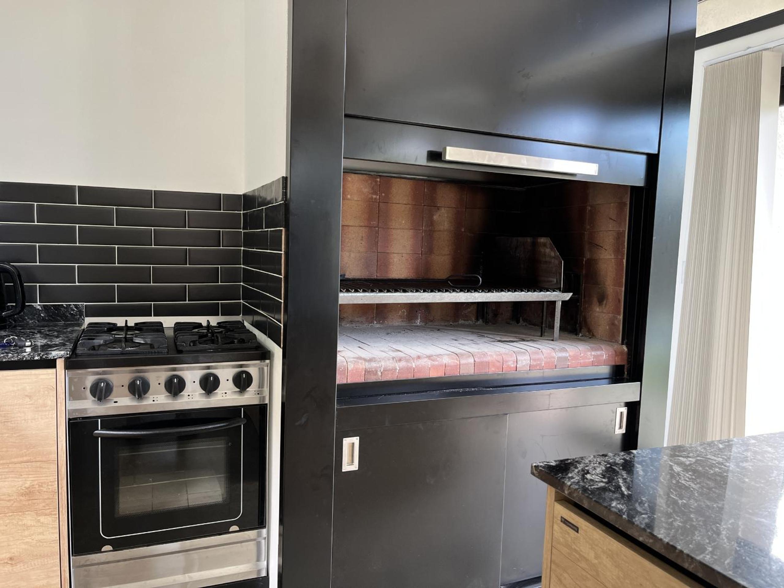 Casa Paola - Loft en Zona Acantilados Para 4 PAX Con Pileta - Hola Sur
