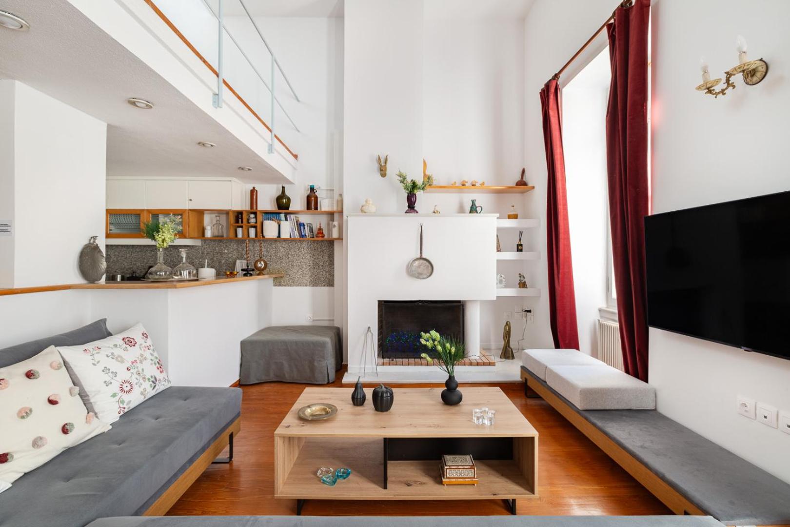 Athenian Getaway Villa in Plaka with Acropolis View by Athenian Homes