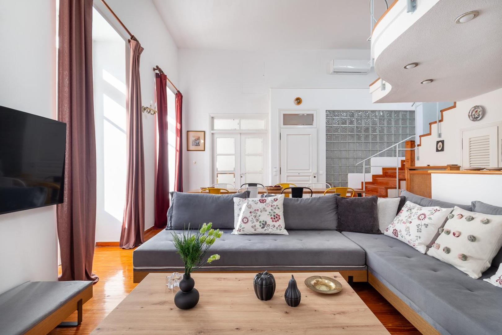 Athenian Getaway Villa in Plaka with Acropolis View by Athenian Homes
