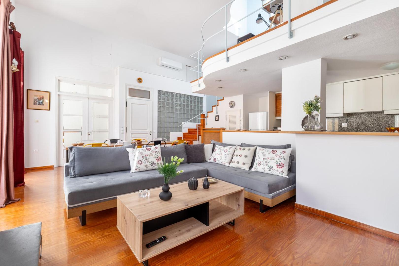 Athenian Getaway Villa in Plaka with Acropolis View by Athenian Homes