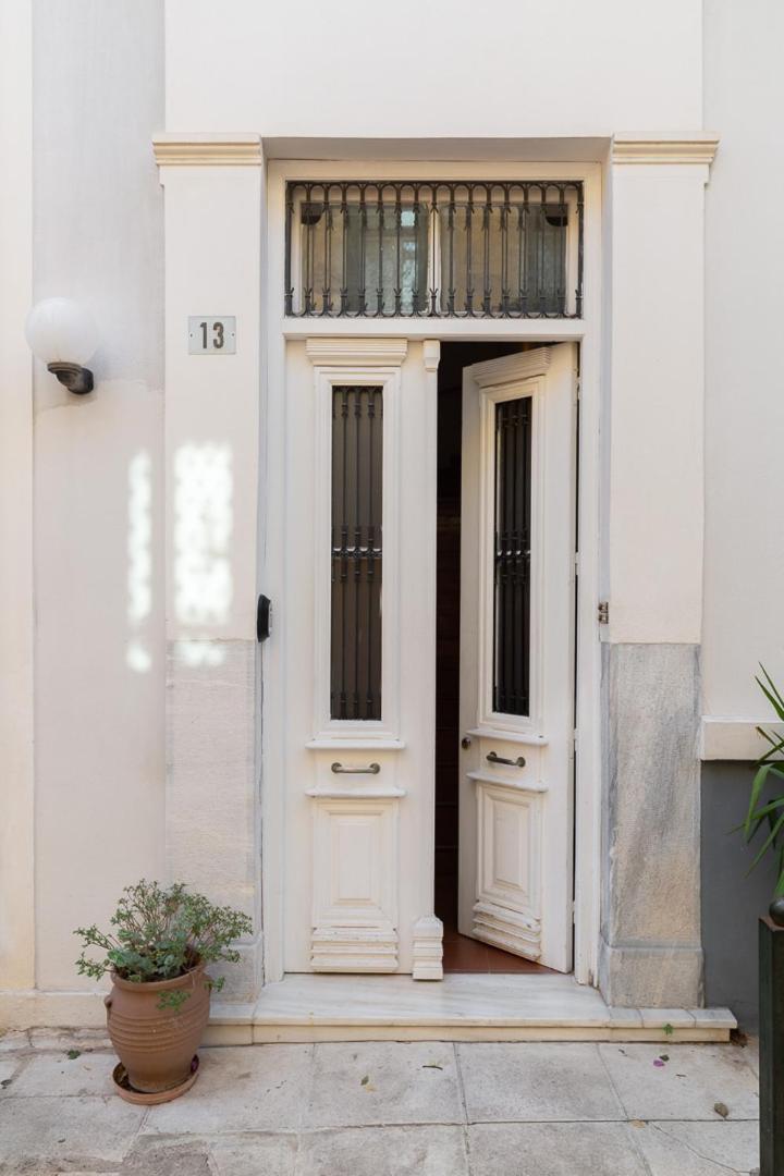Athenian Getaway Villa in Plaka with Acropolis View by Athenian Homes