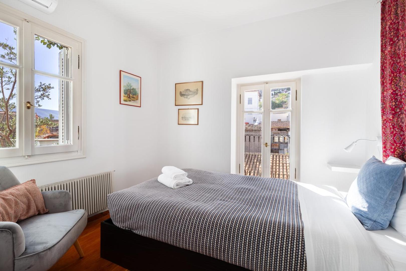Athenian Getaway Villa in Plaka with Acropolis View by Athenian Homes
