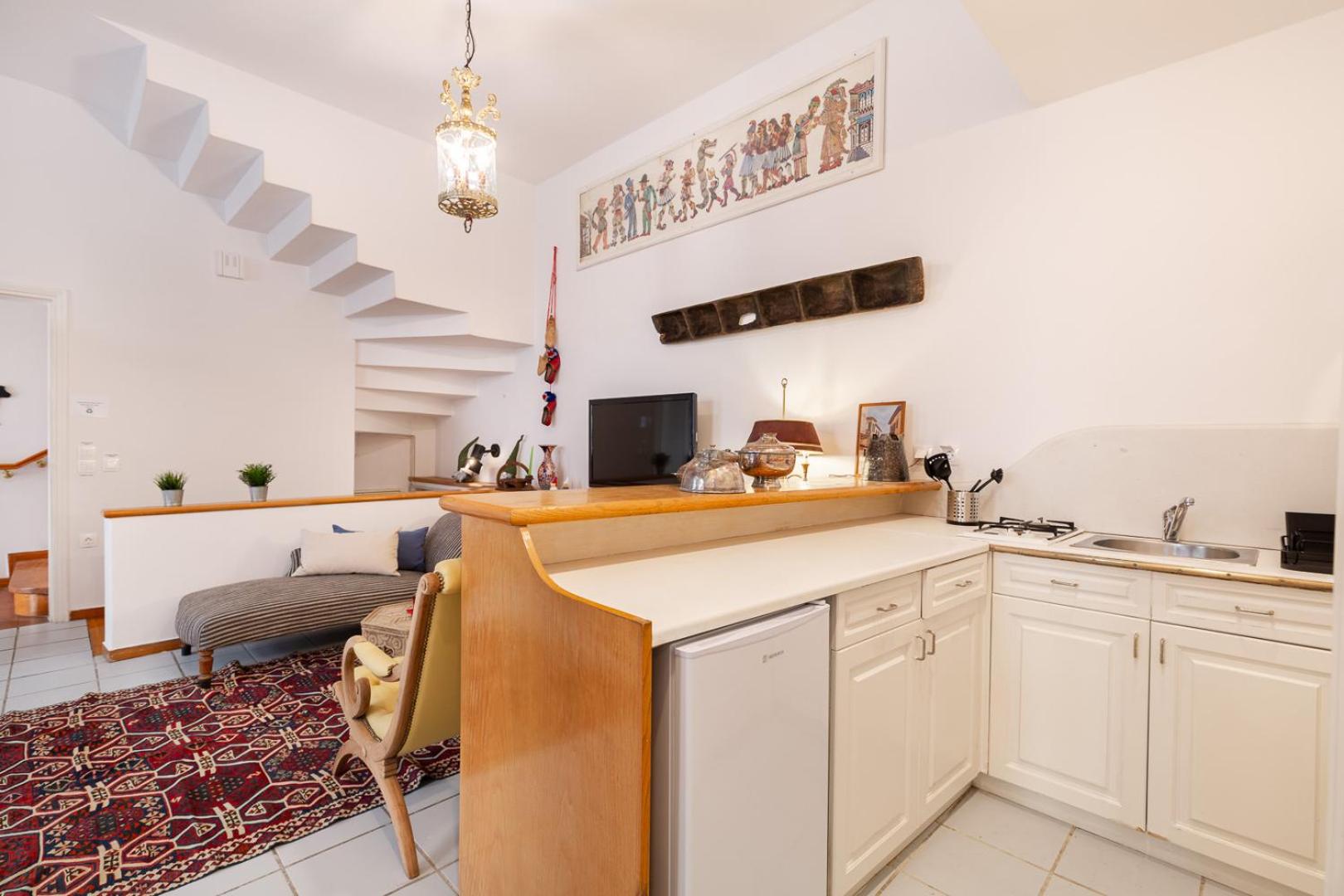 Athenian Getaway Villa in Plaka with Acropolis View by Athenian Homes