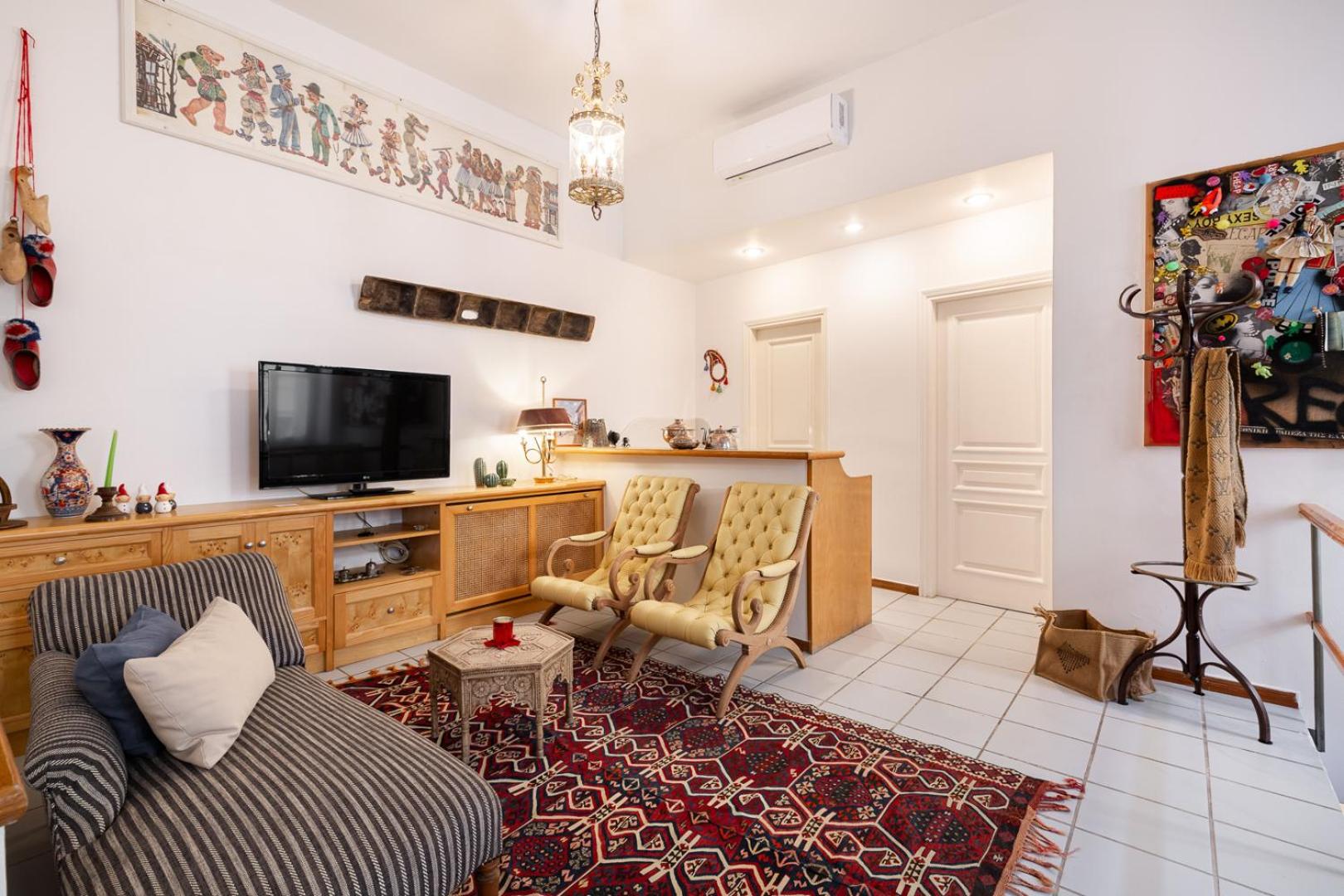 Athenian Getaway Villa in Plaka with Acropolis View by Athenian Homes