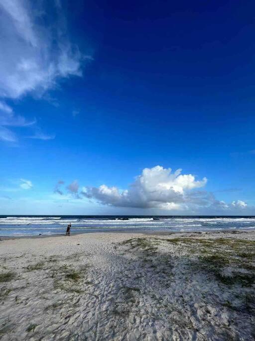Condomí. Praia da Pérola -Beira Mar-Ilhéus/Itacaré