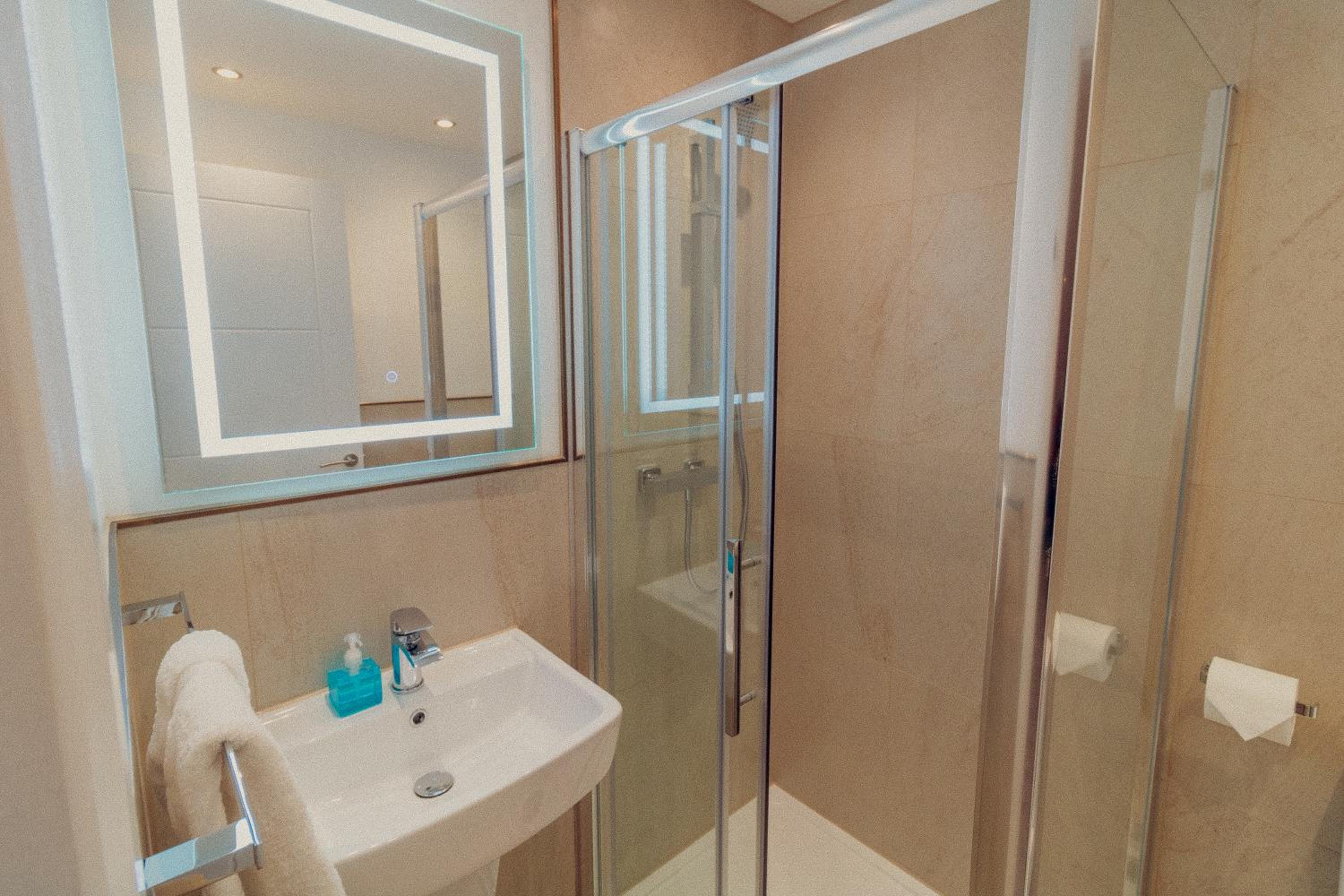 Mayfield Suites