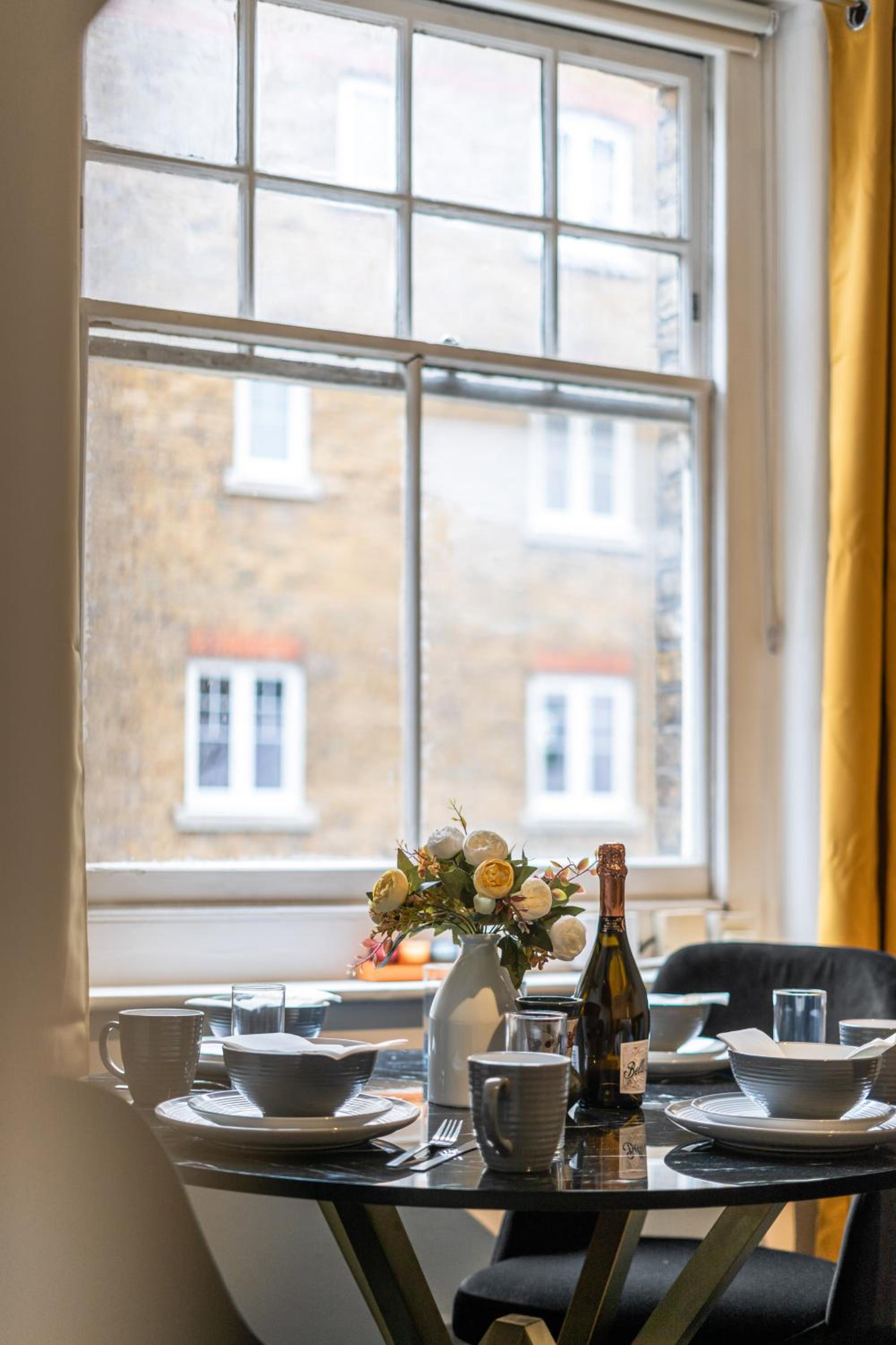 Chic Urban Retreat 1 Bedroom Gem in Covent Garden 3AB
