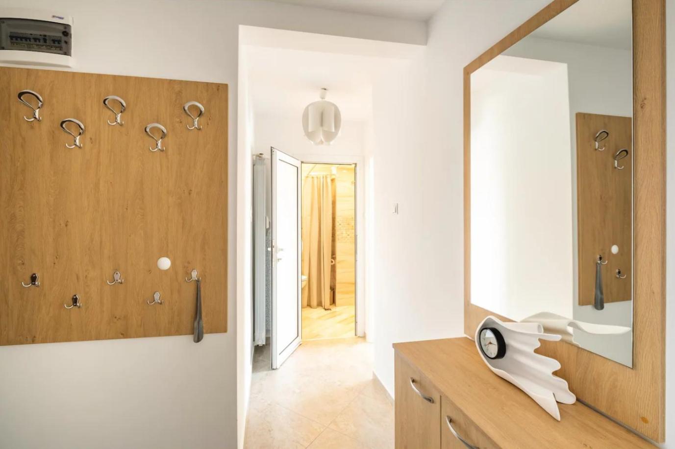 Lovely 1-BDR apartment with view of Cathedral