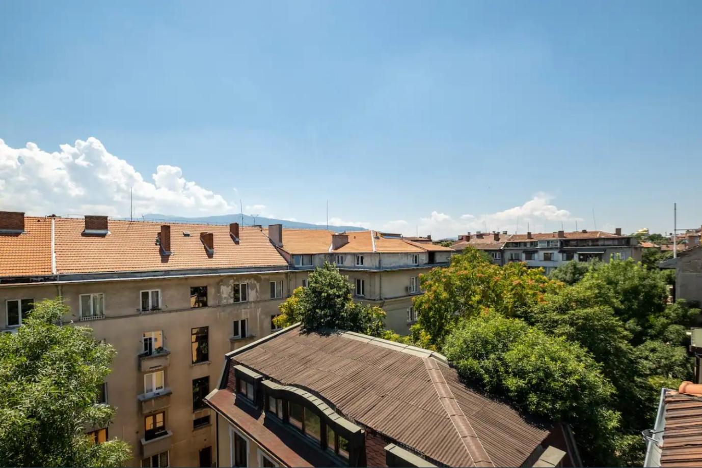 Lovely 1-BDR apartment with view of Cathedral