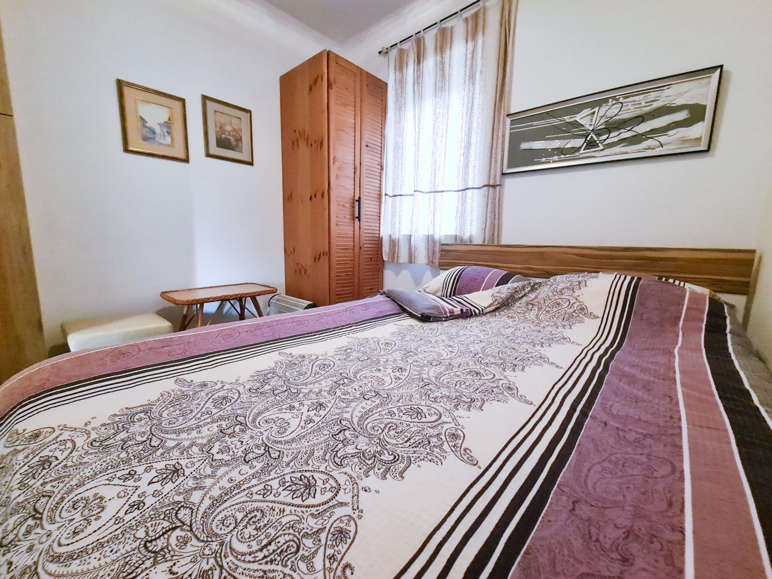 Urbanscape Apartment + Free Private Parking