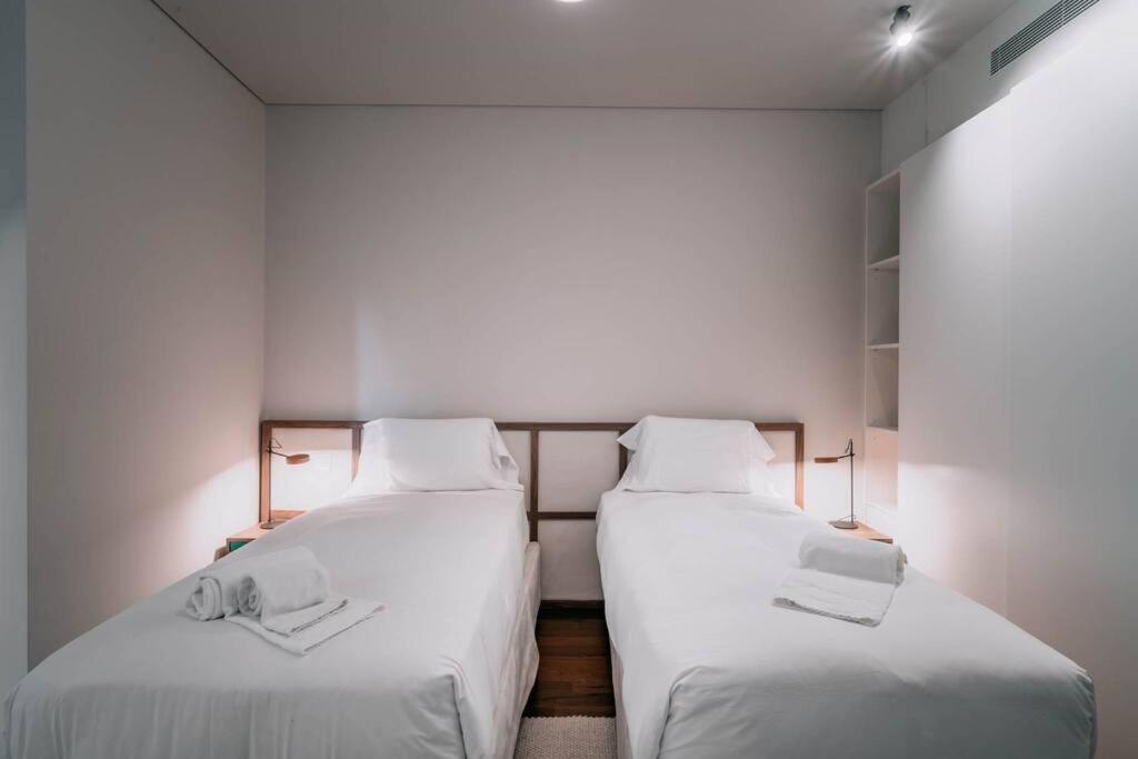 Luxury apartment near Douro river by Kobi view 3