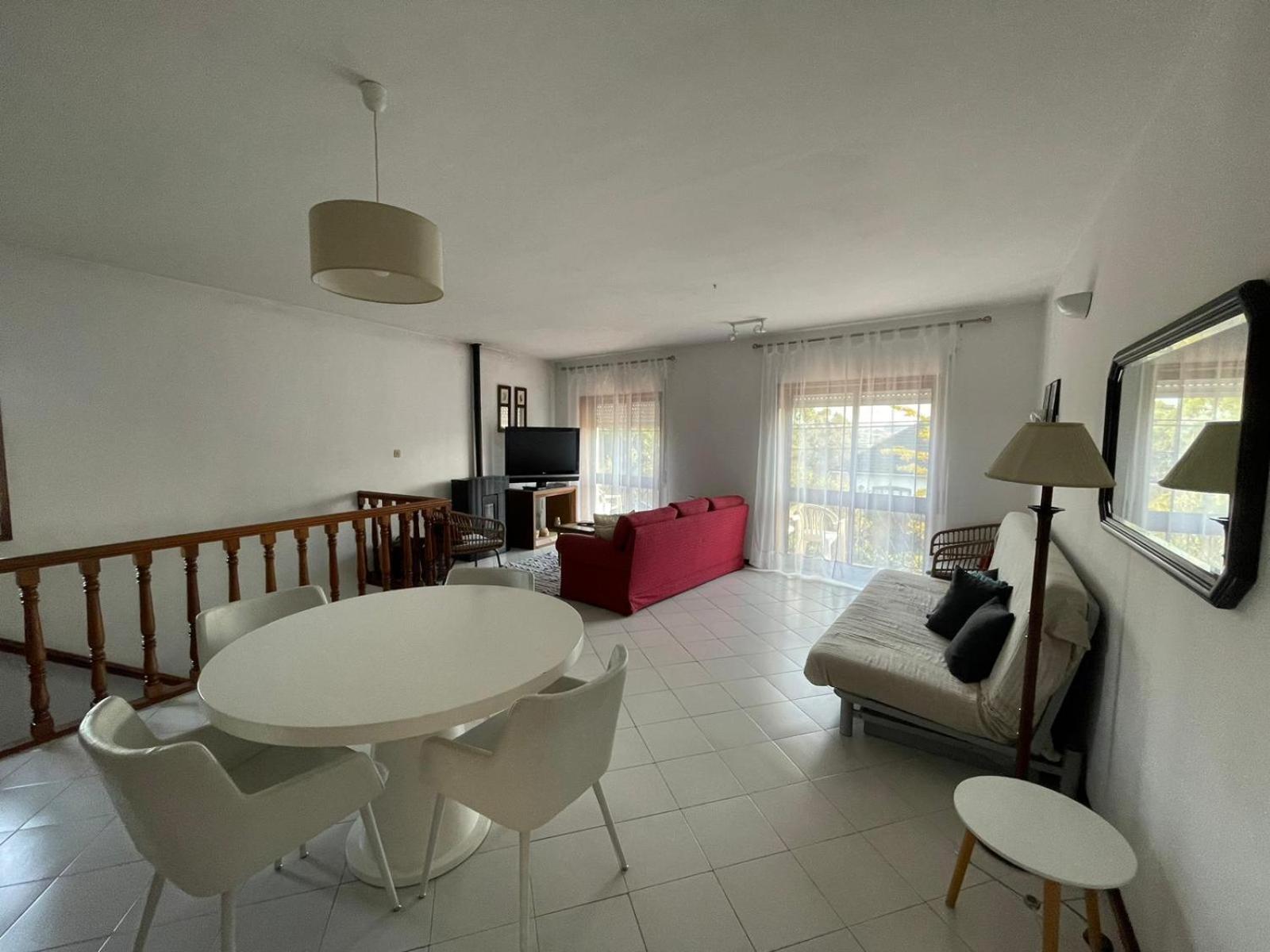 Casa Sr do Calvário view 3