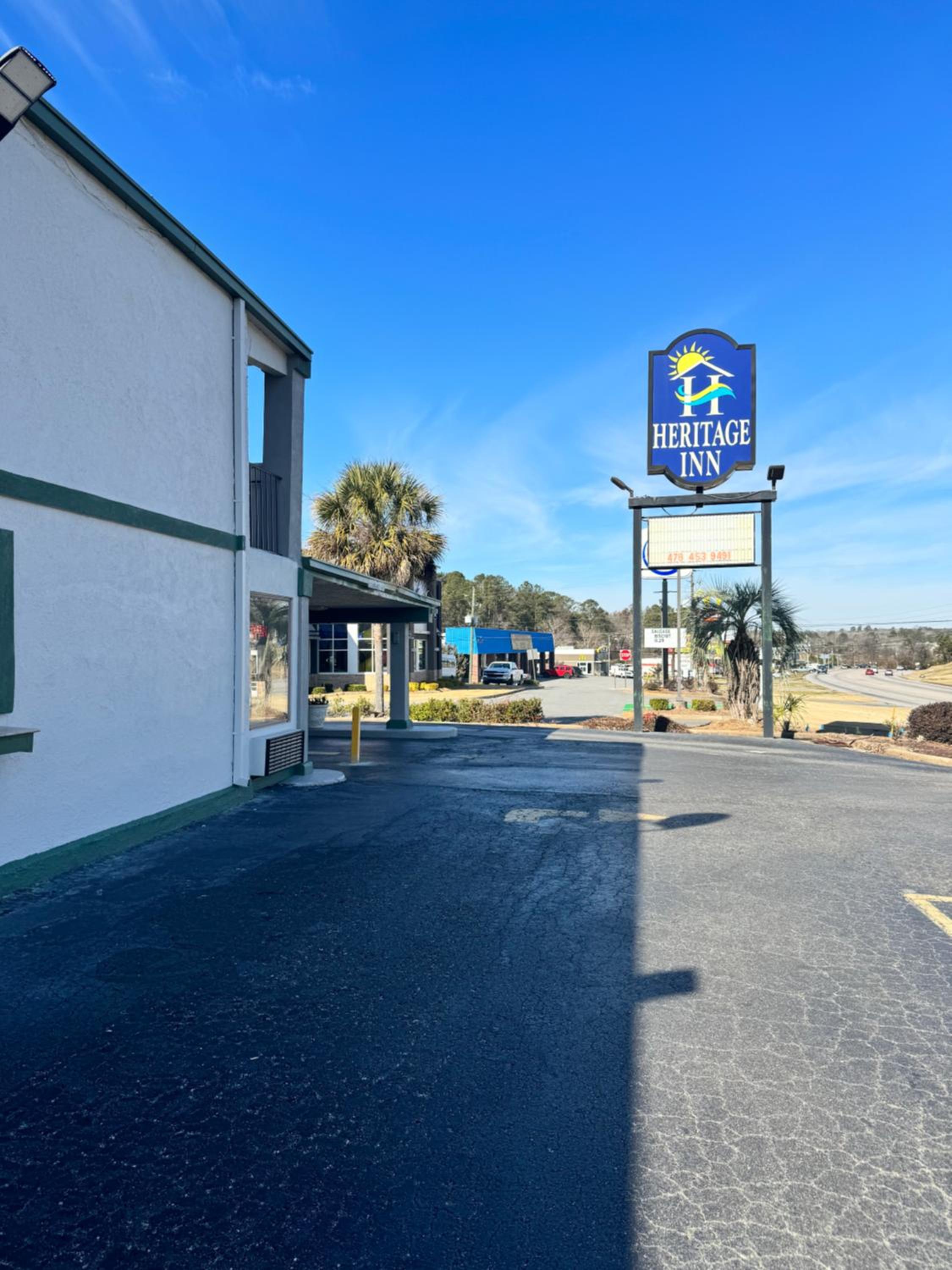 Milledgeville Vacations - Heritage Inn - Property Image 5