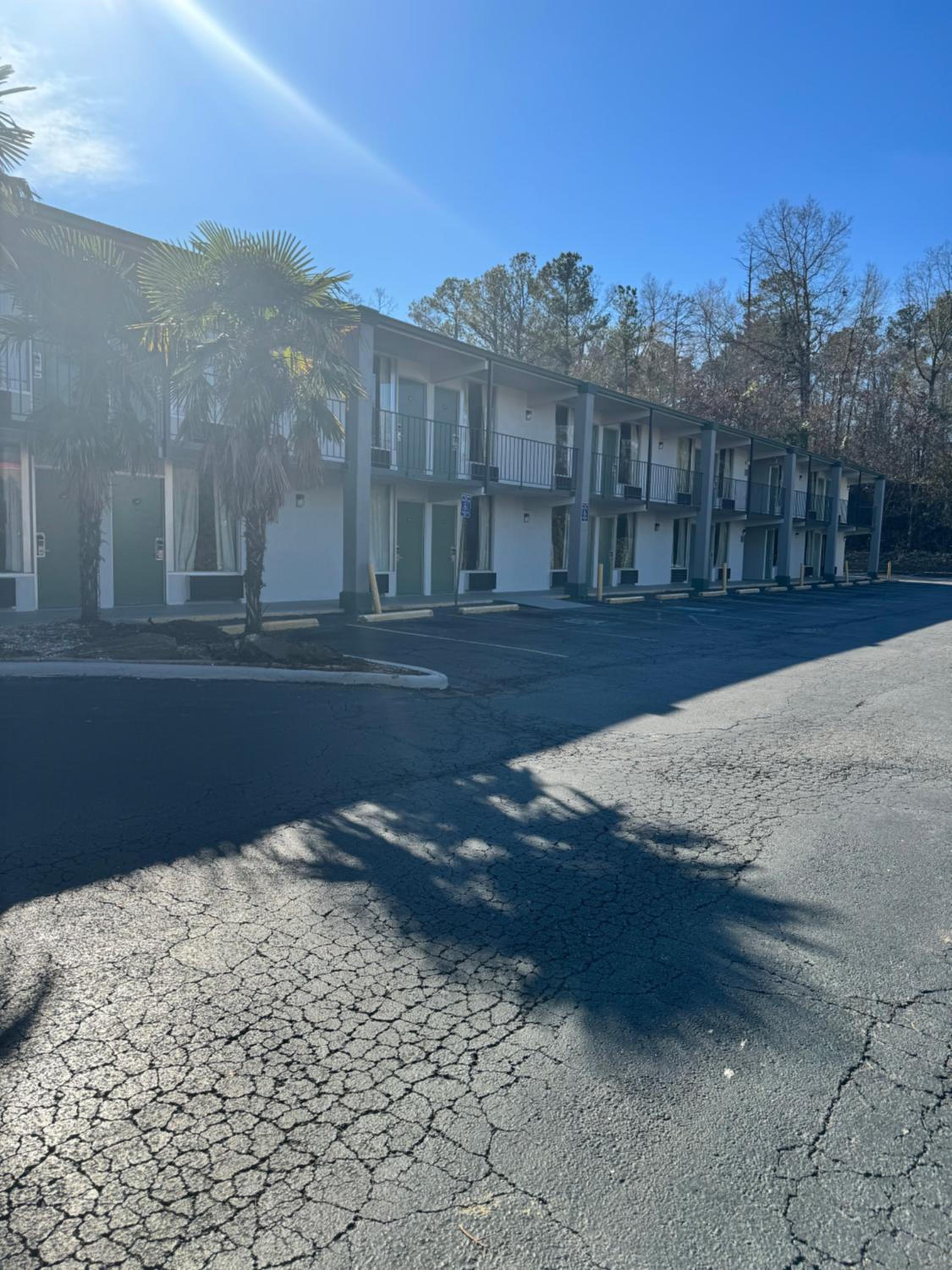 Milledgeville Vacations - Heritage Inn - Property Image 4