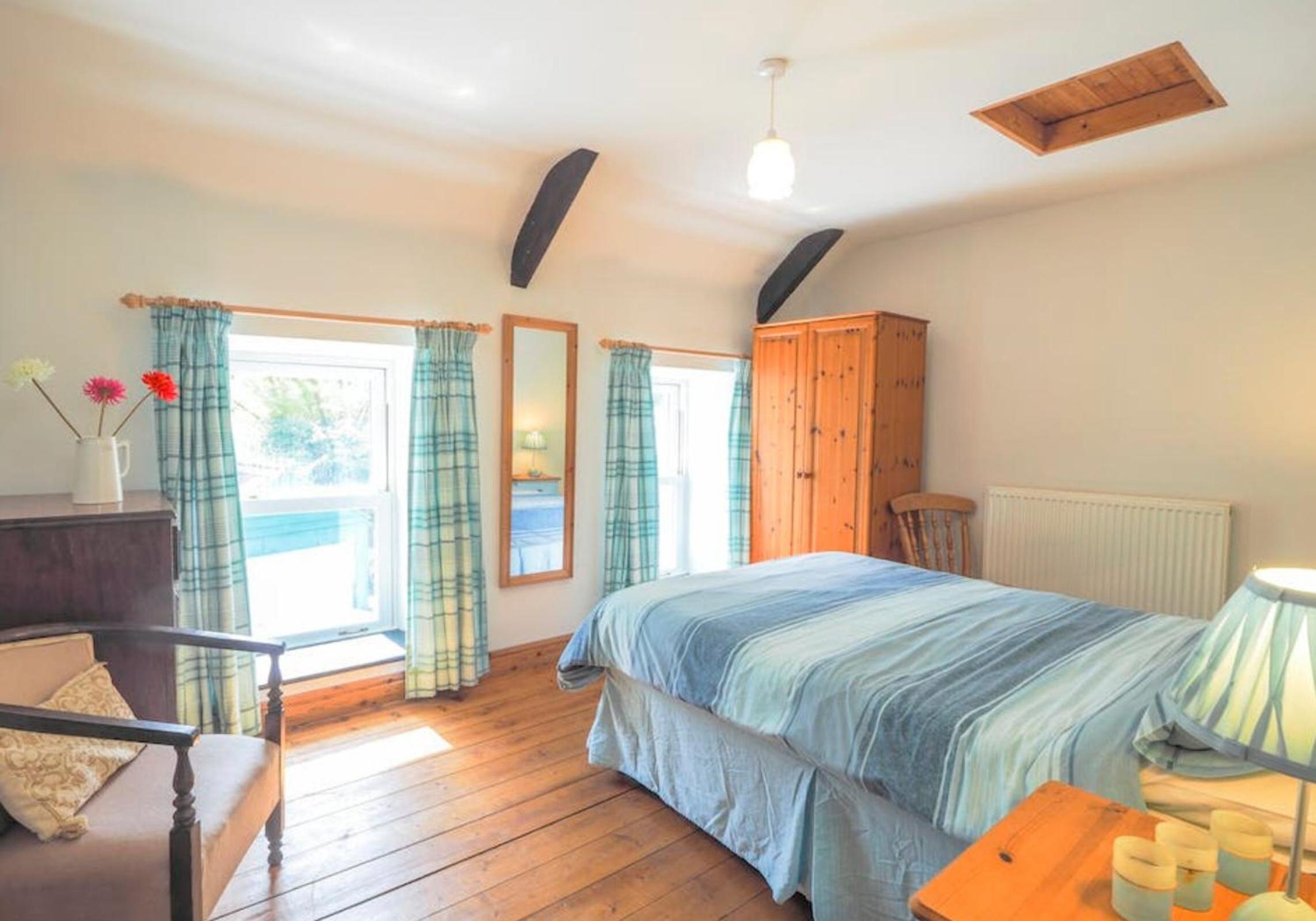Pontfair - Charming Cottage 10 mins walk from beach
