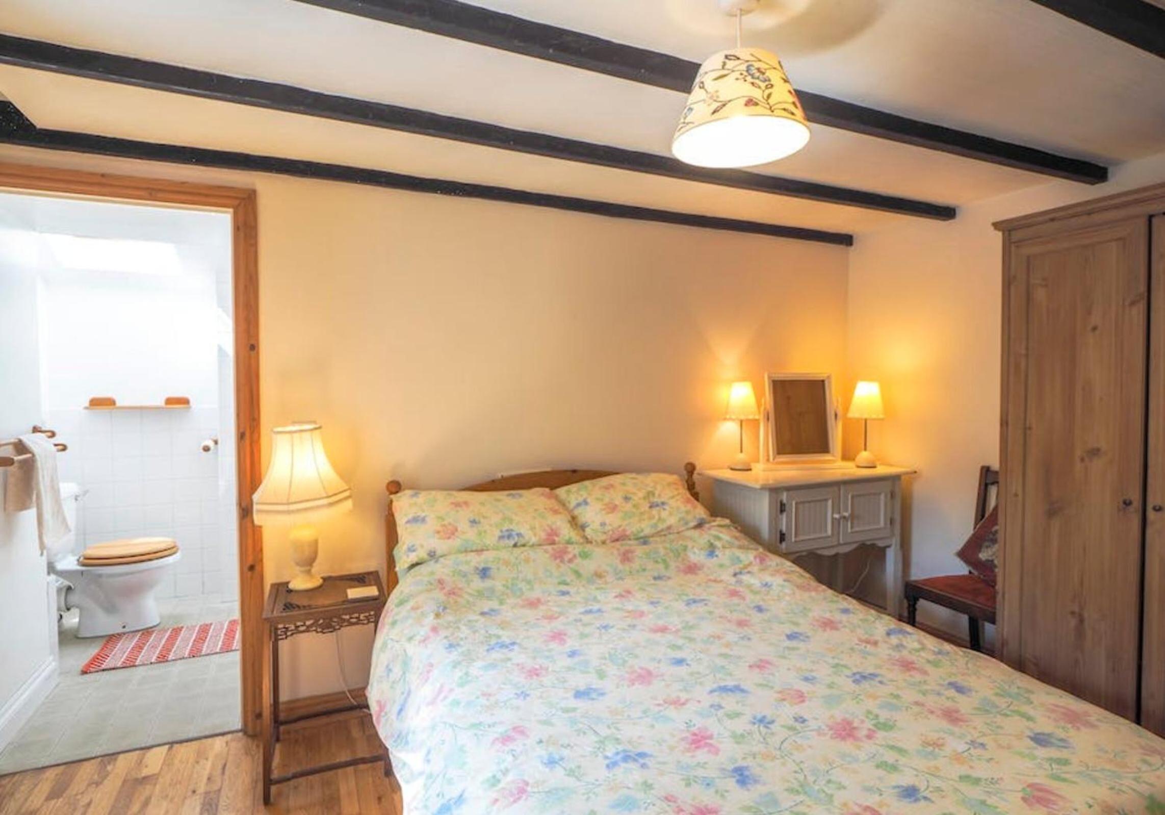 Pontfair - Charming Cottage 10 mins walk from beach