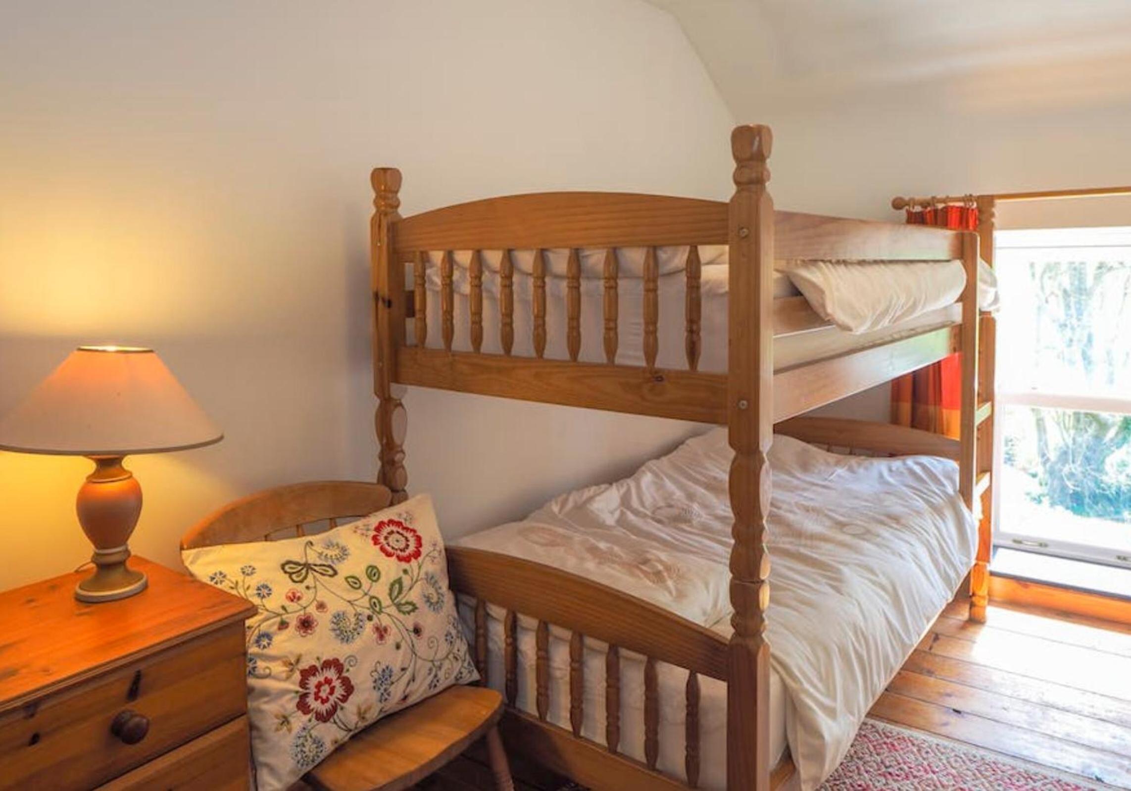 Pontfair - Charming Cottage 10 mins walk from beach