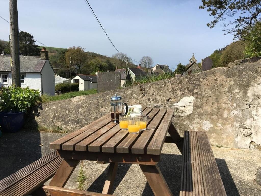 Pontfair - Charming Cottage 10 mins walk from beach