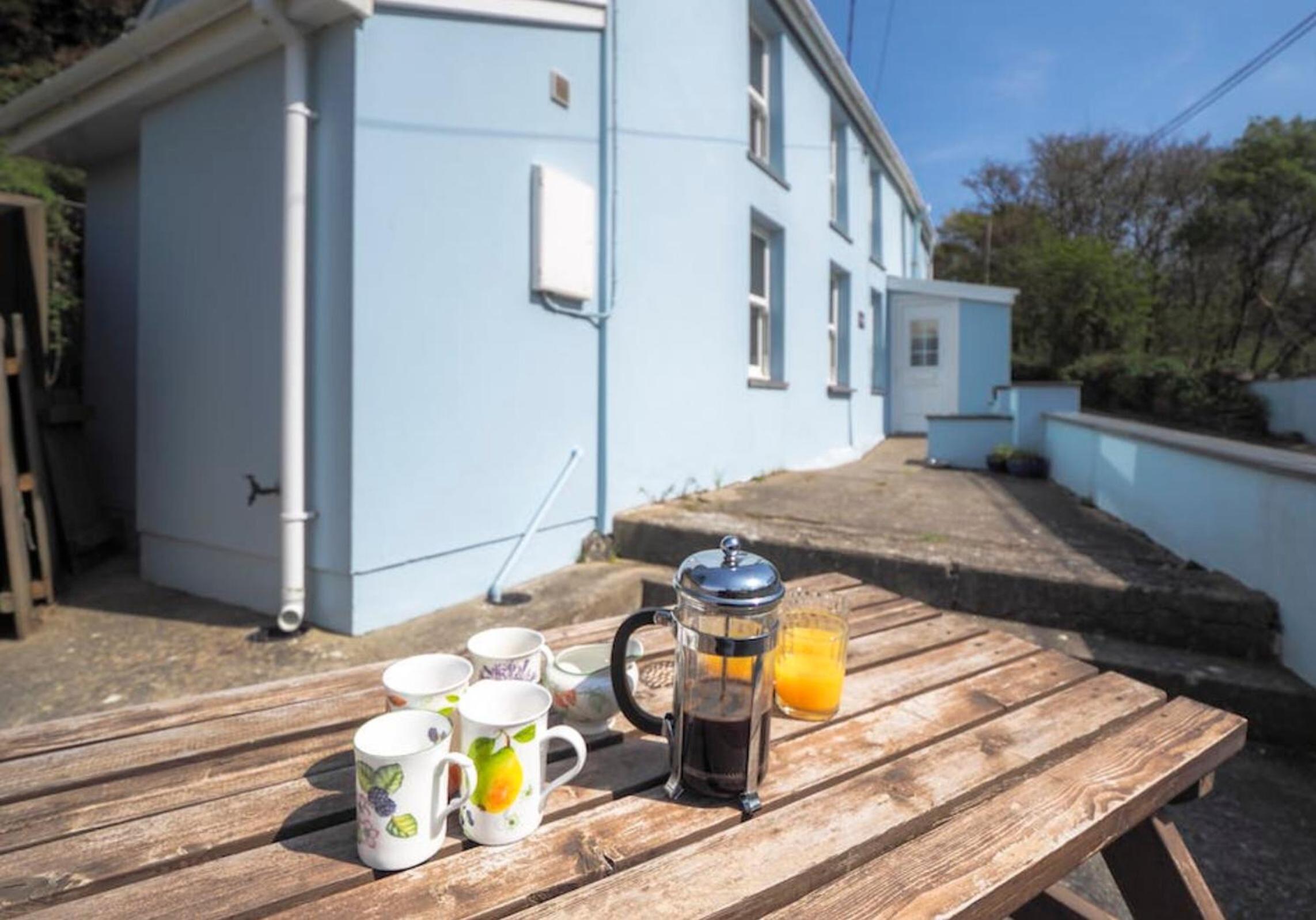 Pontfair - Charming Cottage 10 mins walk from beach
