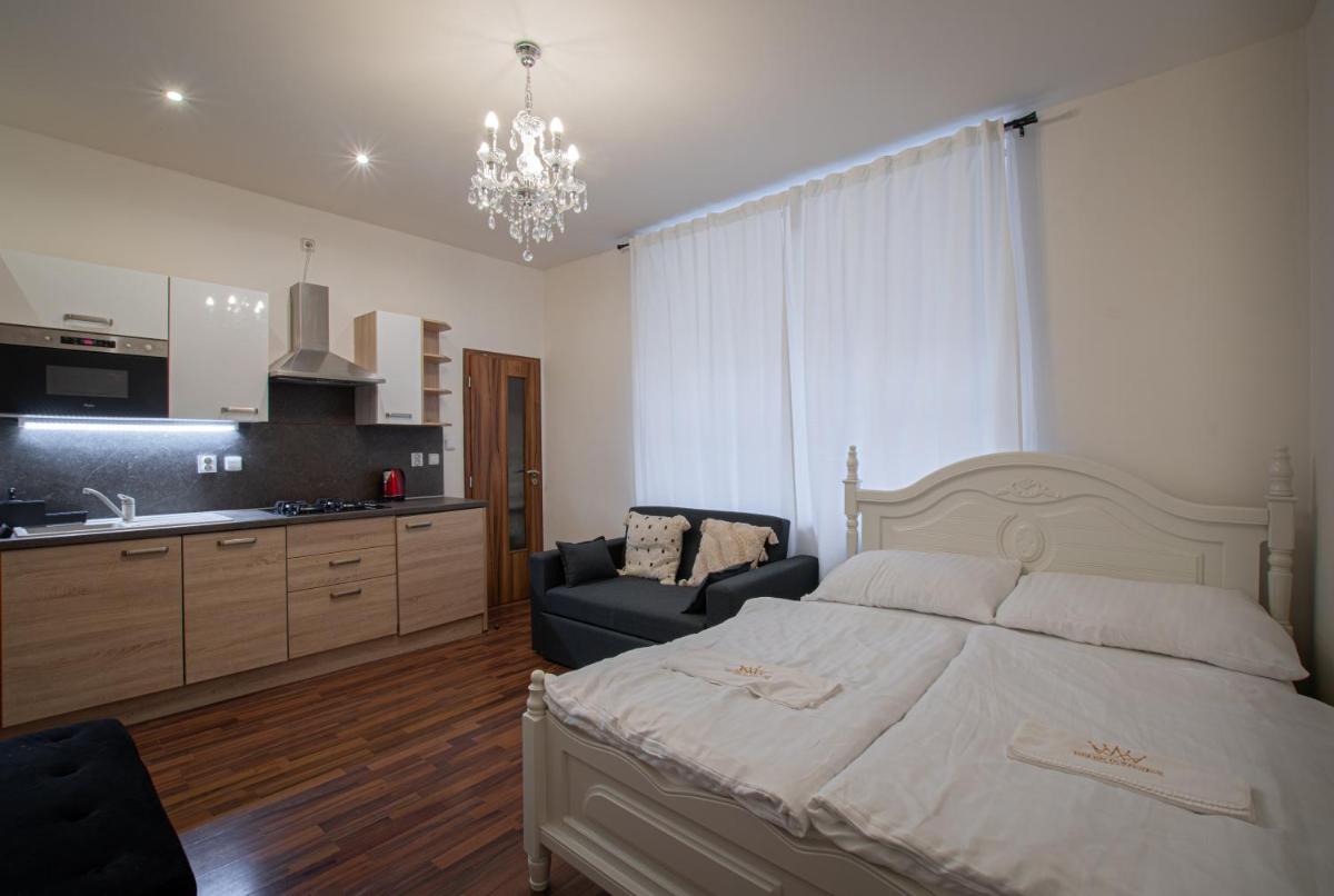Cozy Homestay at Andel Prague