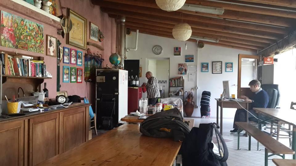 Photo 32