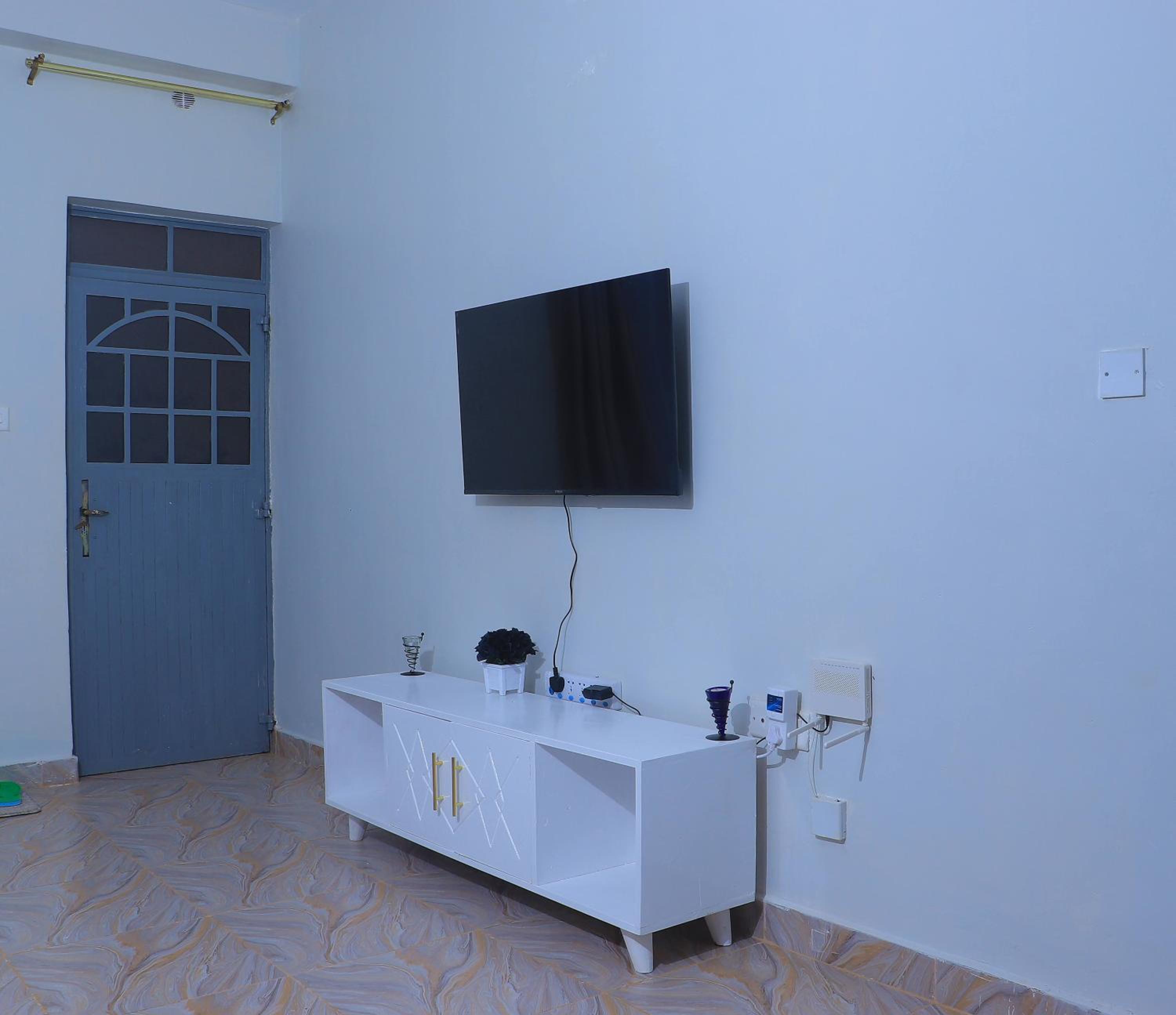 1BR Apartment, Canopy apartments Meru near KeMU university Main Campus