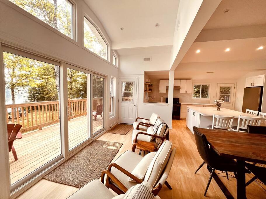 Nala's Lake House Retreat
