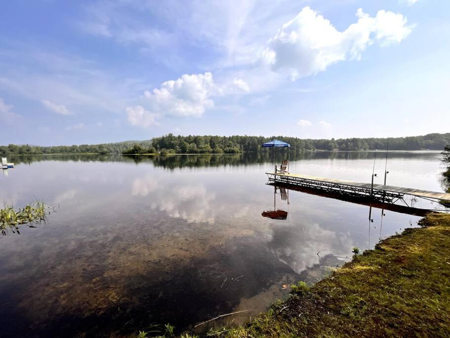 Nala's Lake House Retreat