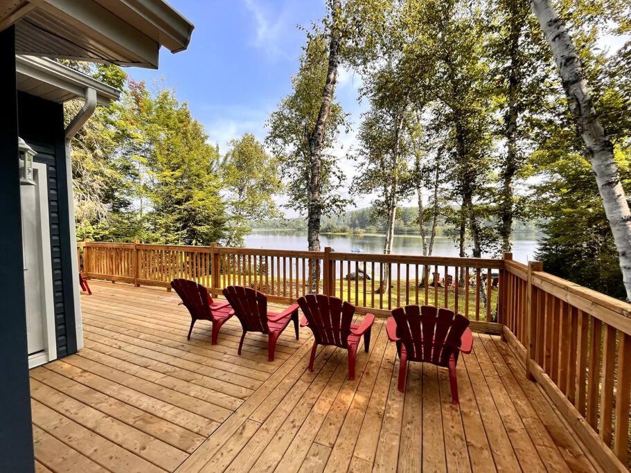 Nala's Lake House Retreat