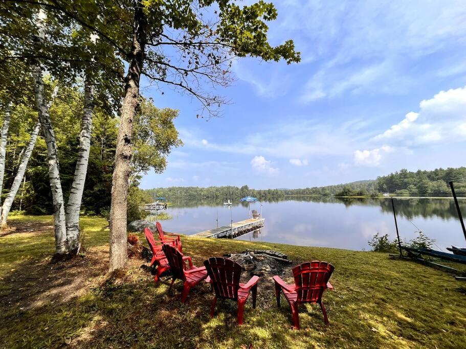 Nala's Lake House Retreat