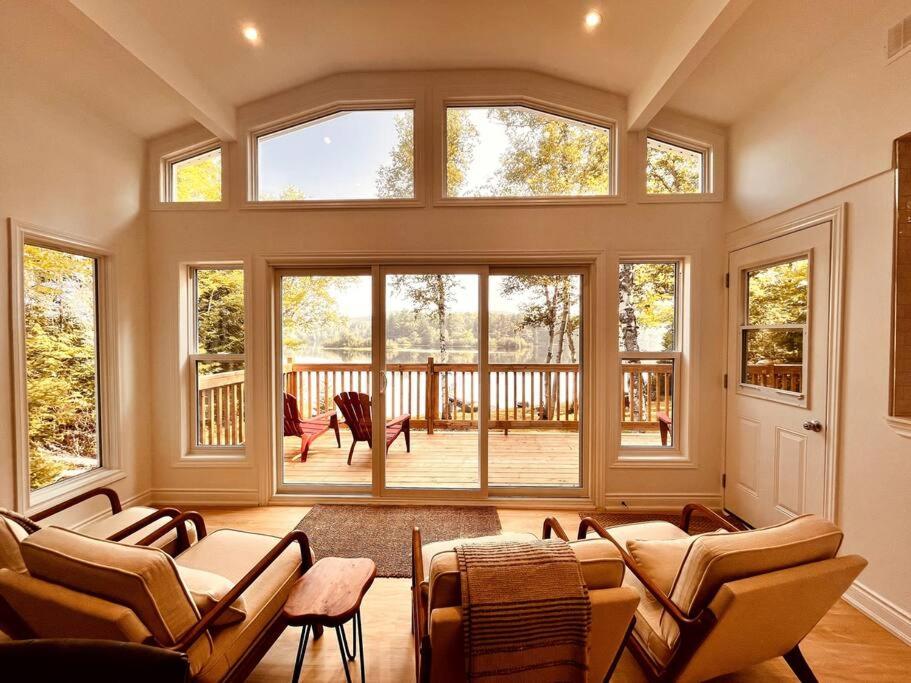 Nala's Lake House Retreat
