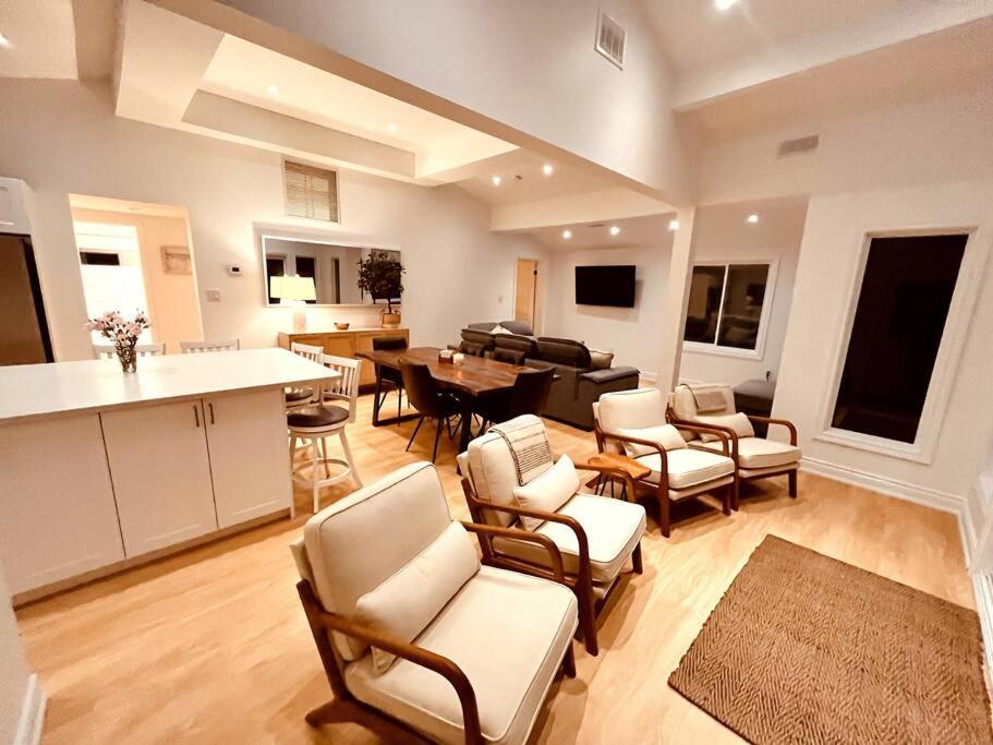 Nala's Lake House Retreat