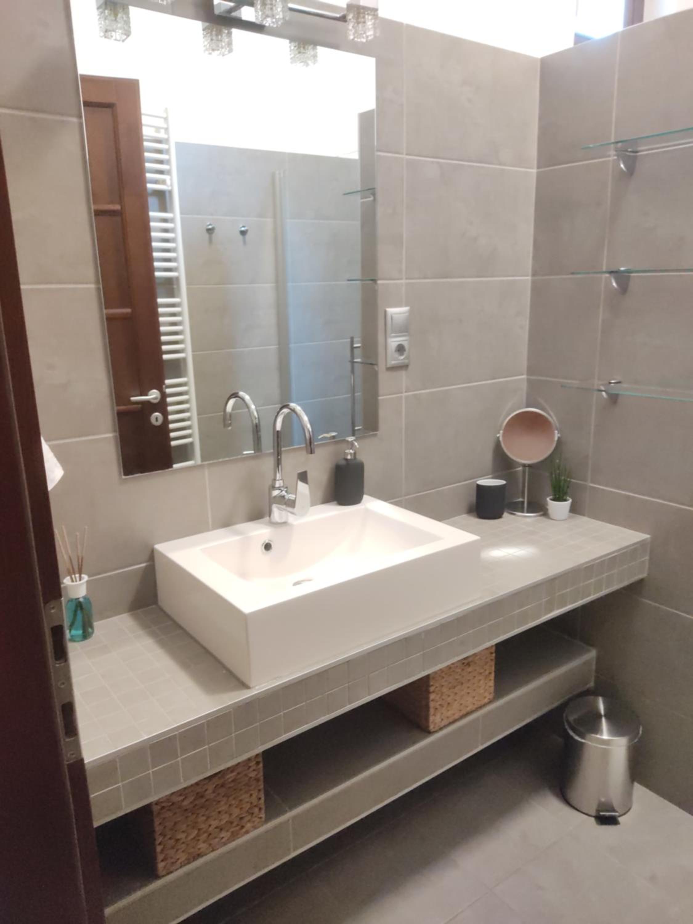 Budapest Days Home & Business Apartment