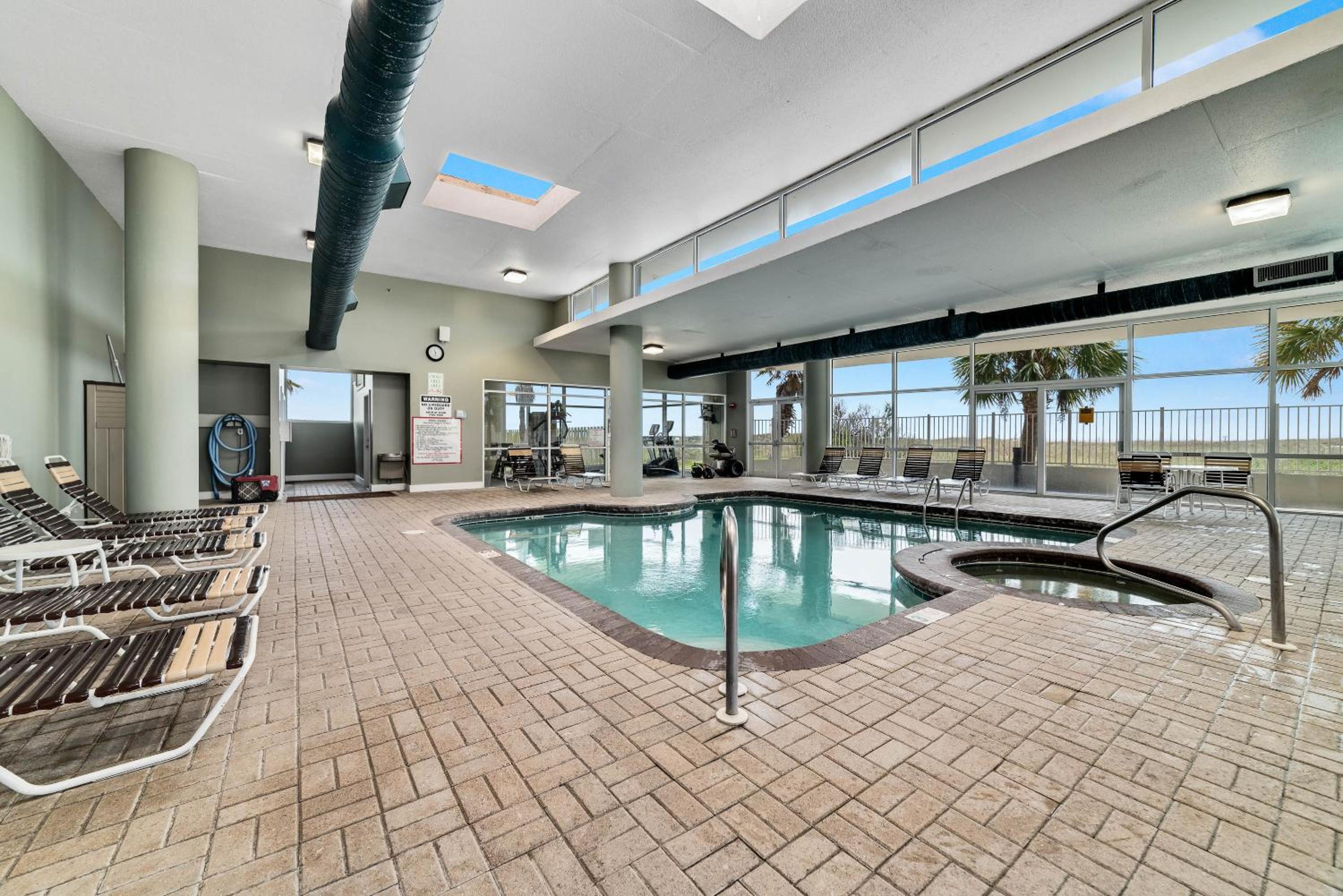 Tidewater 304-Family friendly complex to enjoy the Beach! view 5