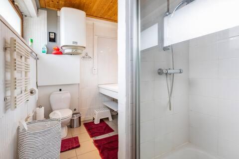Ahwell Guesthouse Gent 5 BR long term