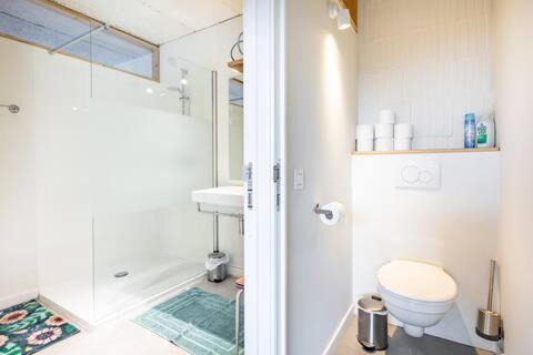 Ahwell Guesthouse Gent 5 BR long term