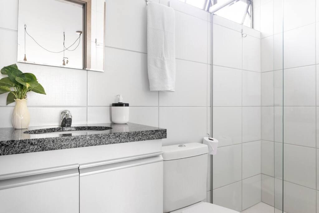 Apartamento agradável de dois quartos, perto do Aeroporto e Praia de Boa Viagem.