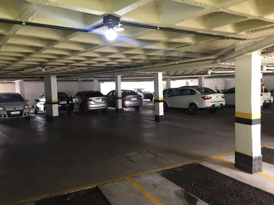 Apartamento agradável de dois quartos, perto do Aeroporto e Praia de Boa Viagem.