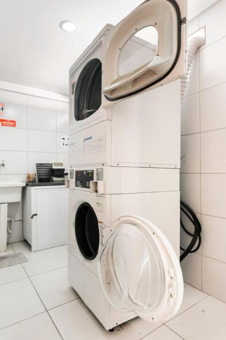 Apartamento agradável de dois quartos, perto do Aeroporto e Praia de Boa Viagem.