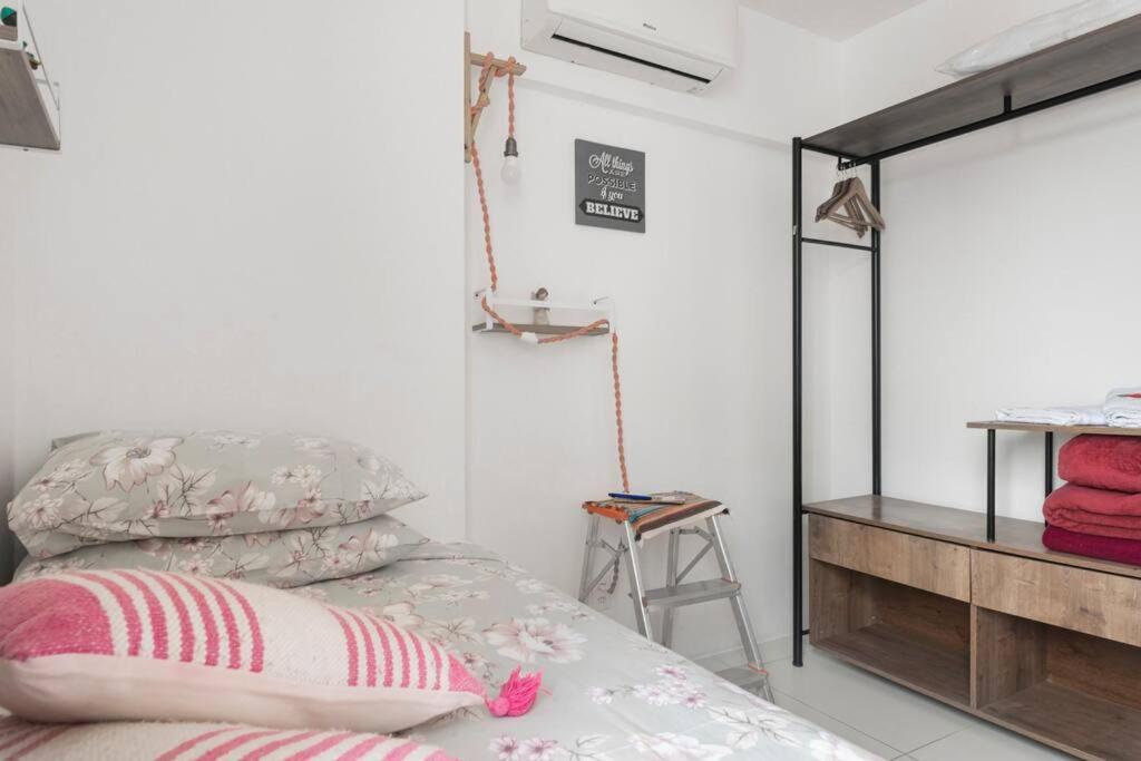 Apartamento agradável de dois quartos, perto do Aeroporto e Praia de Boa Viagem.
